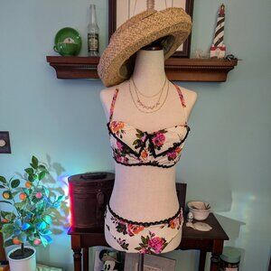 NWT Retro Betsey Johnson Rose Floral Bikini